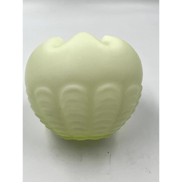 VTG CONSOLIDATED GLASS CO. Uranium Glass  Satin Glass Rose Bowl Seashell Designs - Picture 3 of 5